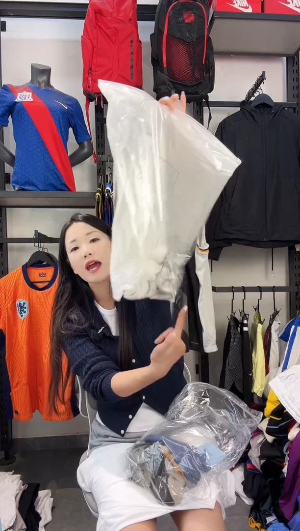 300 ·编码 瑕疵款直播间过款为准 尺码·