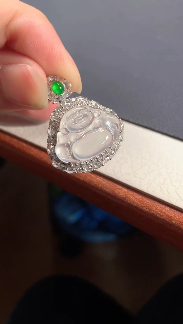 吊坠(不含链)18K金镶嵌翡翠A791|46800