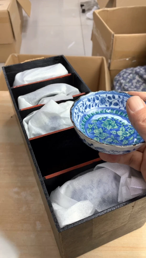 陶瓷默认微瑕，no退no换，介意勿拍