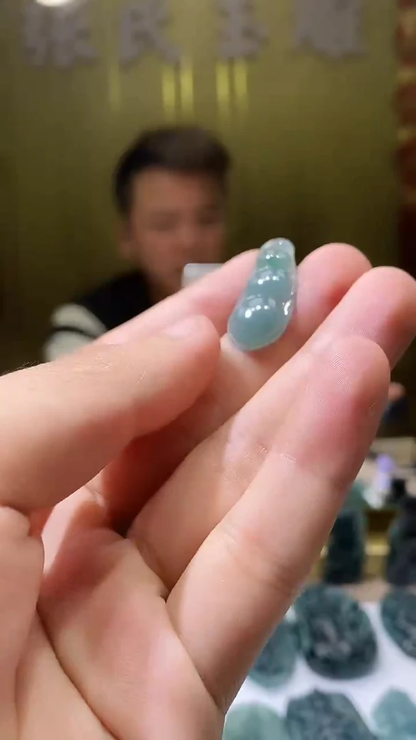 未镶嵌定制翡翠翡翠