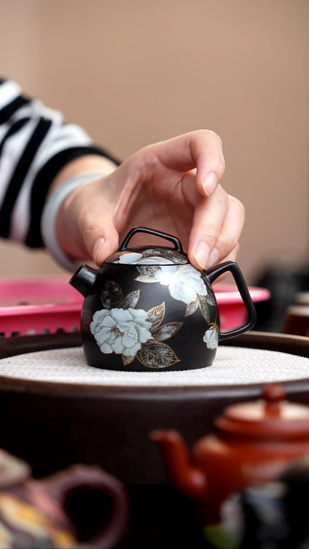 茶壶紫砂捂灰朱泥银牡丹几何秦权