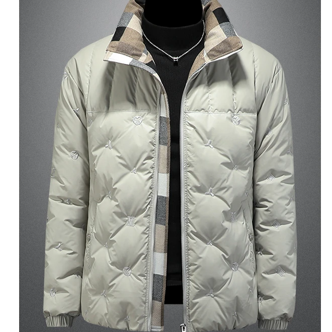玛加西曼特立领羽绒服男士2025冬季新款保暖刺绣白鸭绒休闲外套