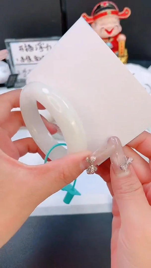 未镶嵌手镯和田玉30T40-52