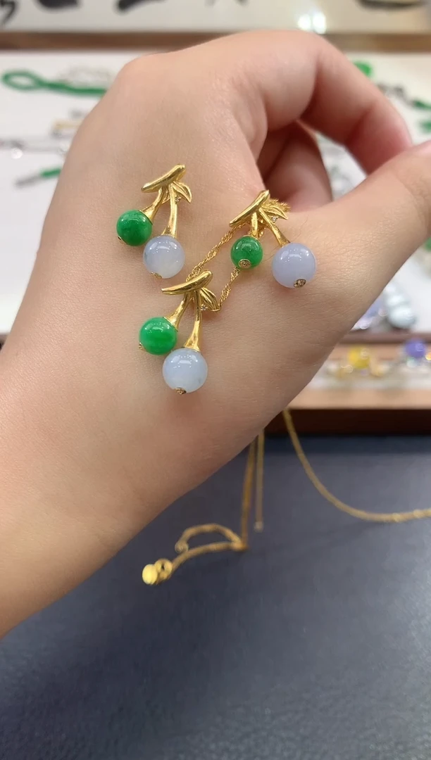 吊坠(不含链)18K金镶嵌翡翠4-吊坠-多样性发其一