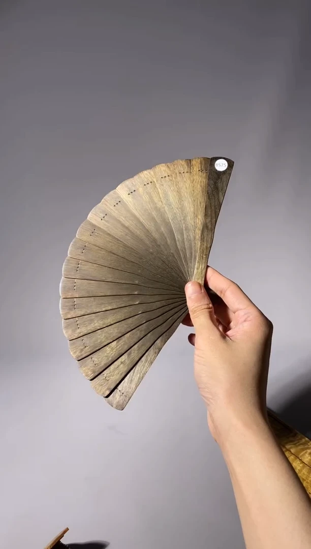 金丝楠星****巅857号15cm乌木金丝楠小叶桢楠扇子掌中扇