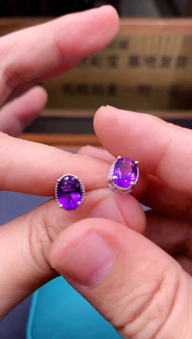 【闪购商品】紫晶耳饰银S925镶嵌........