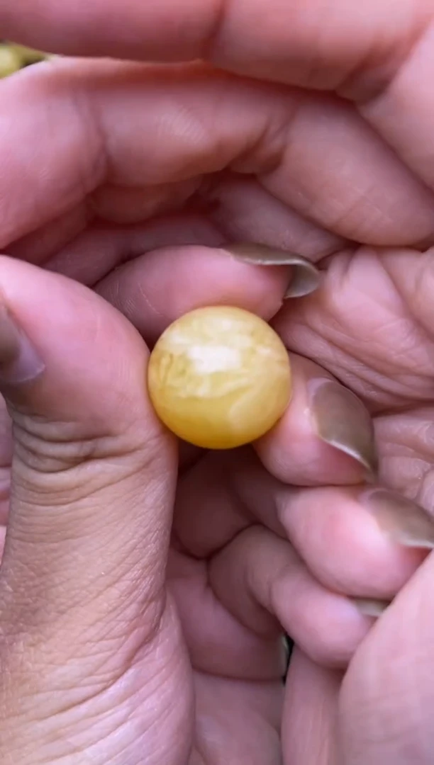 裸石琥珀未镶嵌大小姐珠宝128