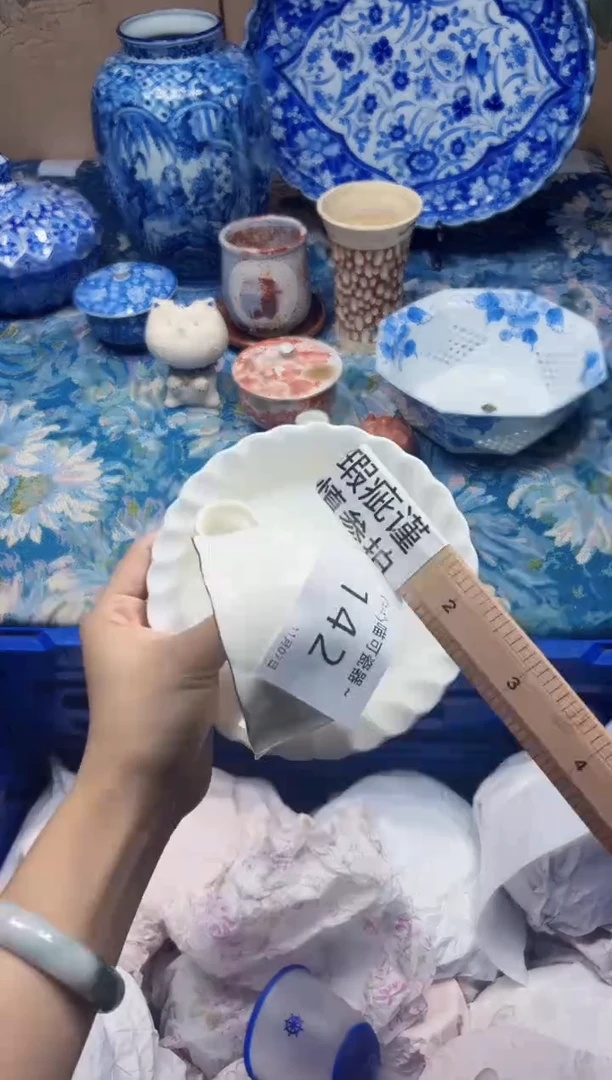 瓷片美****?142向 美业宥伽姐