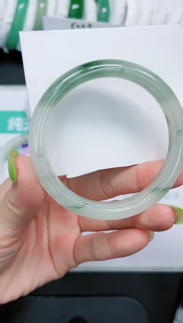 石英质玉手镯未镶嵌678/60