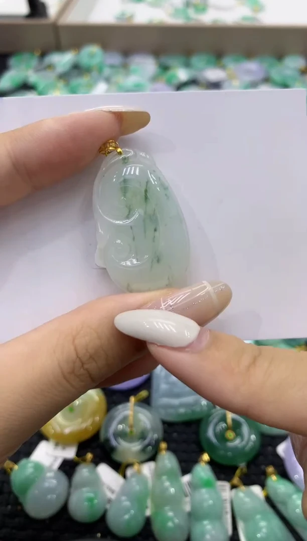颈饰18K金镶嵌翡翠天然缅甸翡翠A货