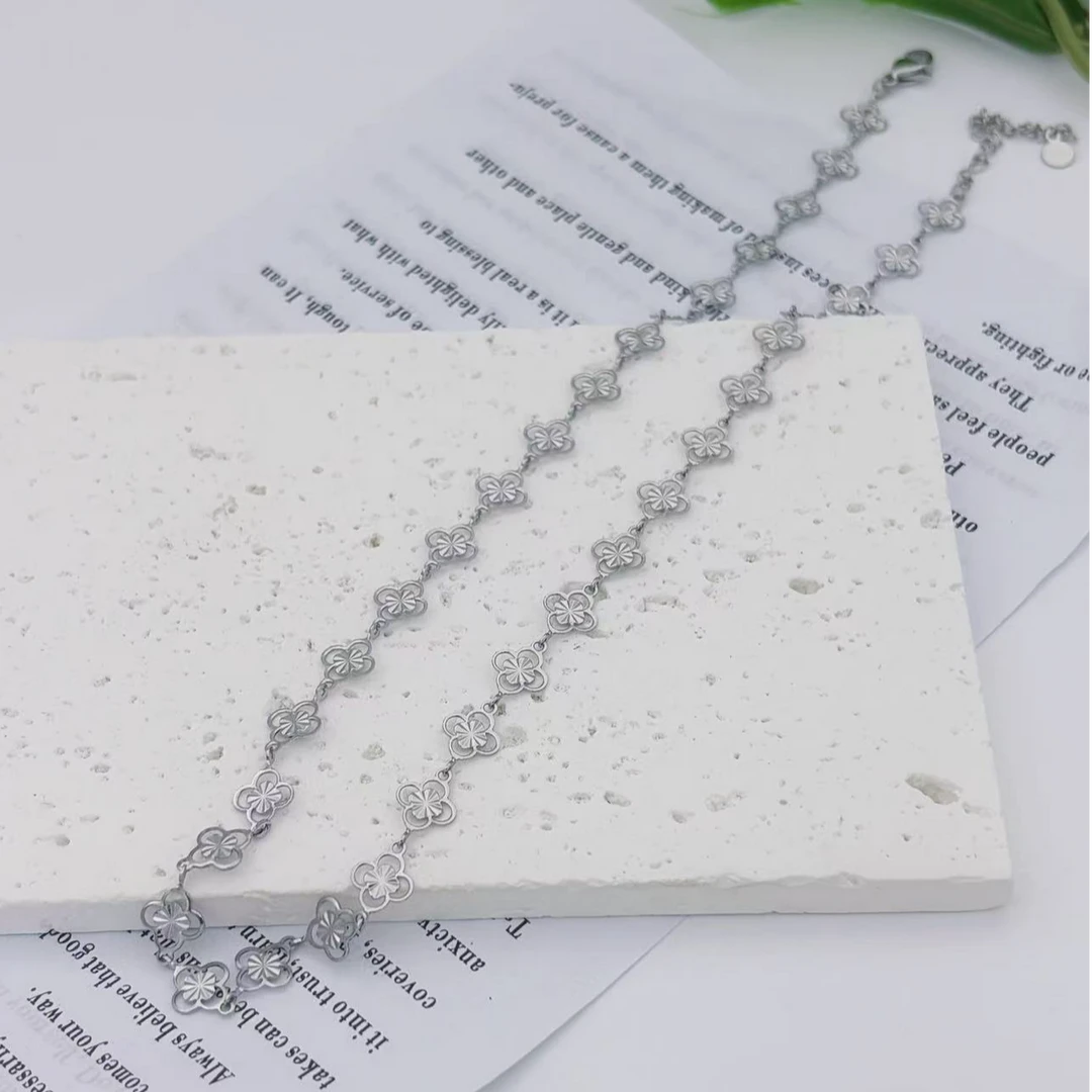 钛钢项链 【Kiss娜】钛钢2991时尚钢色镂空批花四叶花项链