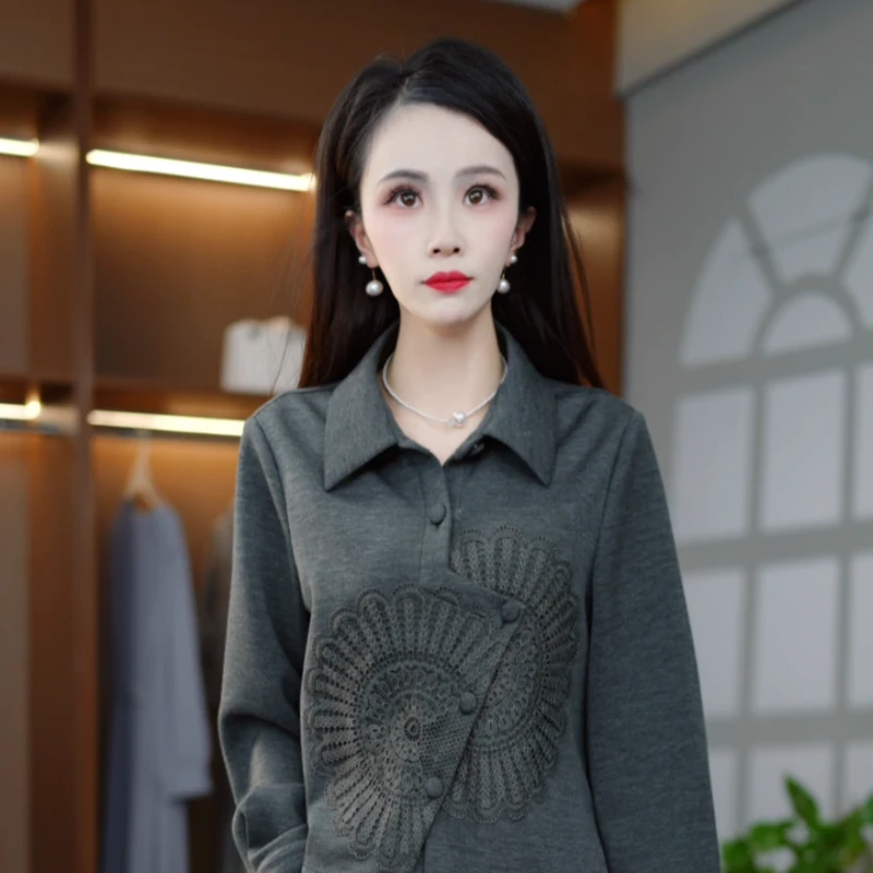 2025气质百搭春季爆款时尚绣花翻领显瘦套裤两件套套装M-4XL