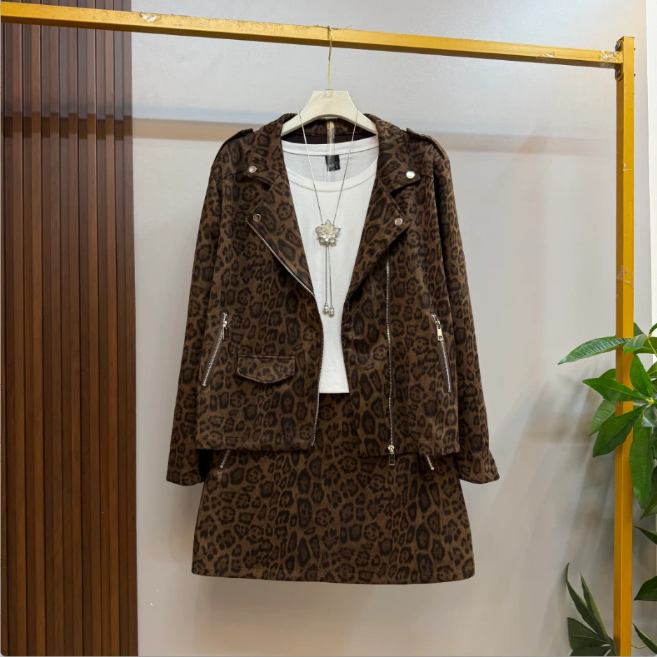 早秋新款时尚重工拉链设计机车版轻熟辣妹风显瘦套装（不含打底）