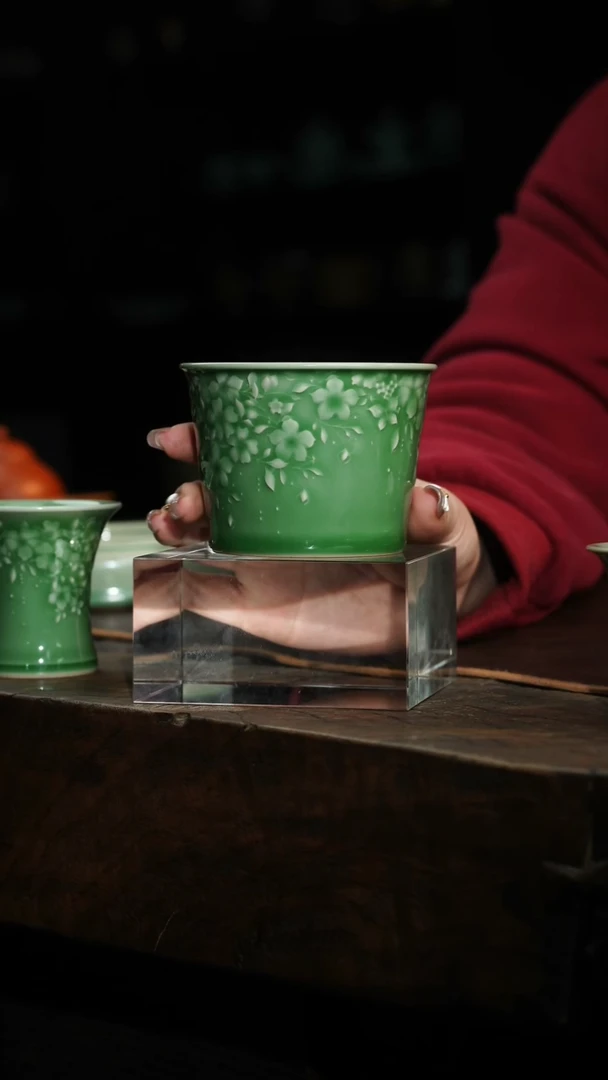 【闪购商品】瓷片李斌 梅子青 繁花猪口杯