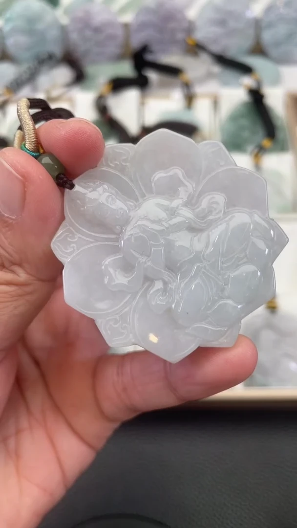 颈饰未镶嵌翡翠天然缅甸翡翠A货219