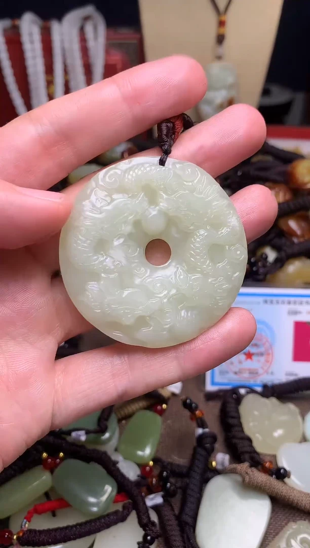 颈饰未镶嵌和田玉新疆料青海料清水和田玉吊坠