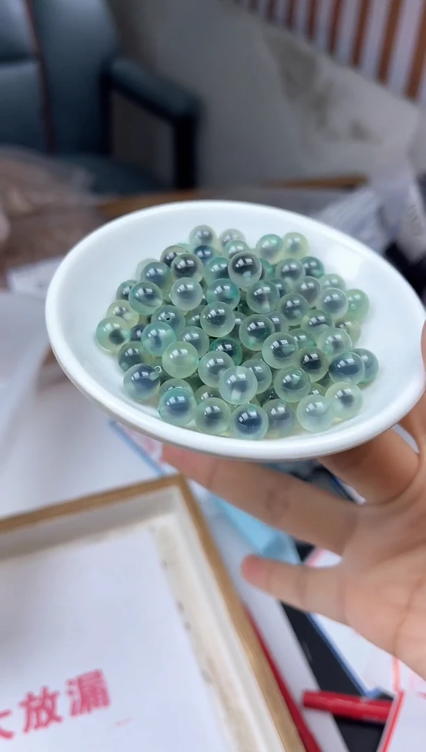 玛瑙/玉髓散珠未镶嵌A1505湖水绿糖心玛瑙8mm10颗9.9元