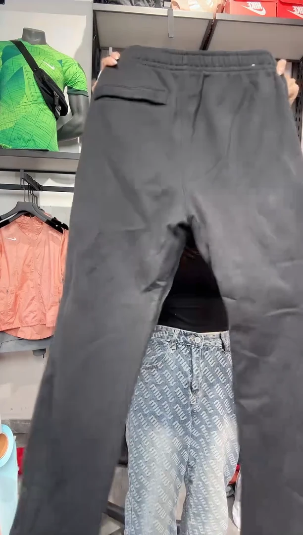 1354  编码 耐克卫衣服饰过款为准 尺码M