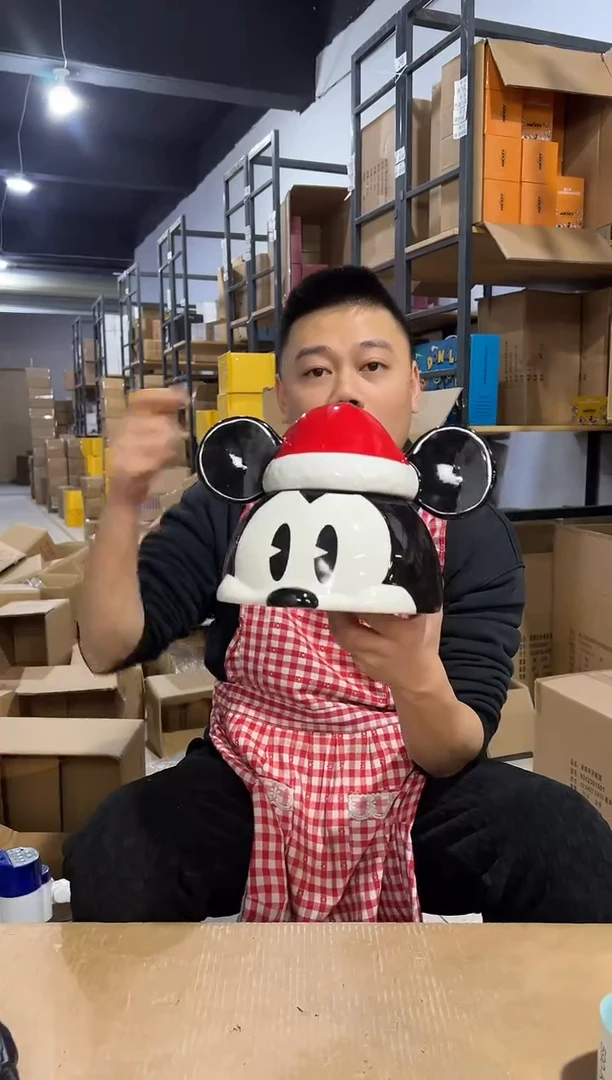 【闪购商品】杯新款大号圣诞原盒米奇头罐