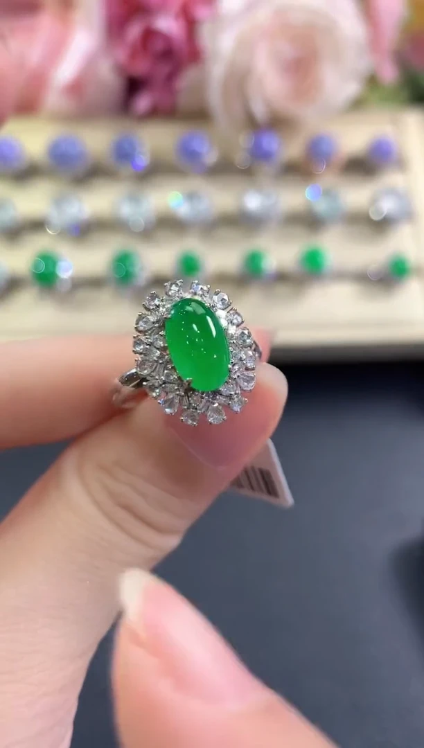 18K金镶嵌戒指翡翠b172