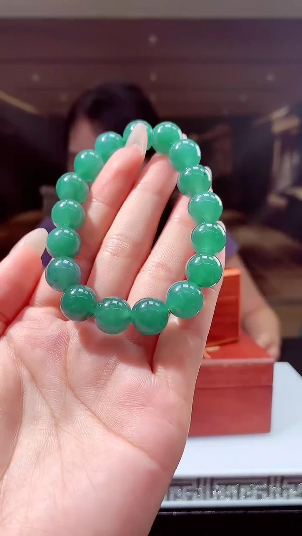 翡翠未镶嵌颈饰天然翡翠(拍一发四）