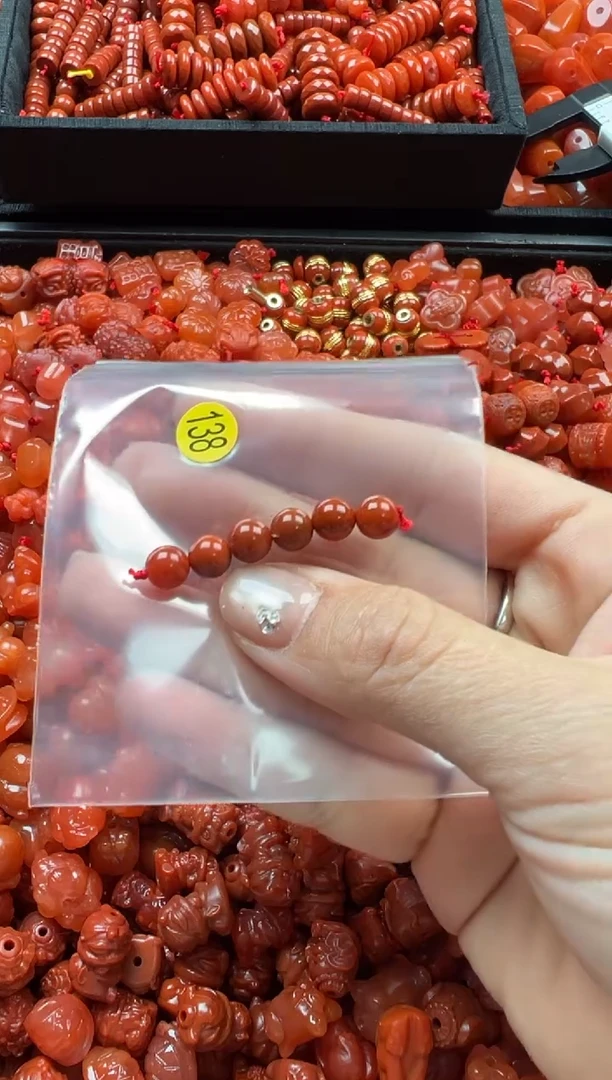 【闪购商品】南红玛瑙颈饰未镶嵌1