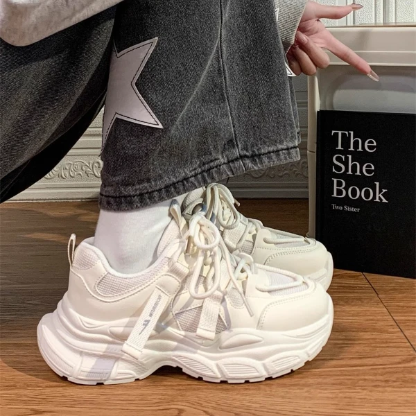 回力超轻软底跑步鞋女款2025春秋超火老爹鞋原宿网红爆款运动鞋女