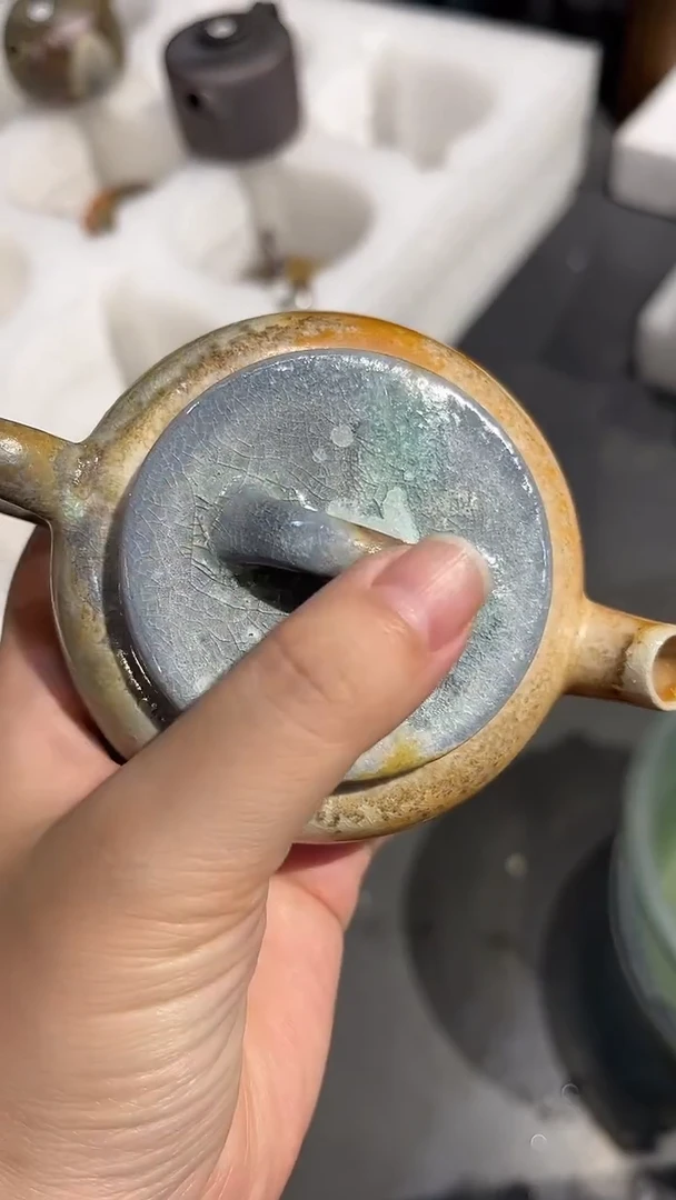 壶422号容量130-140ML中白泥