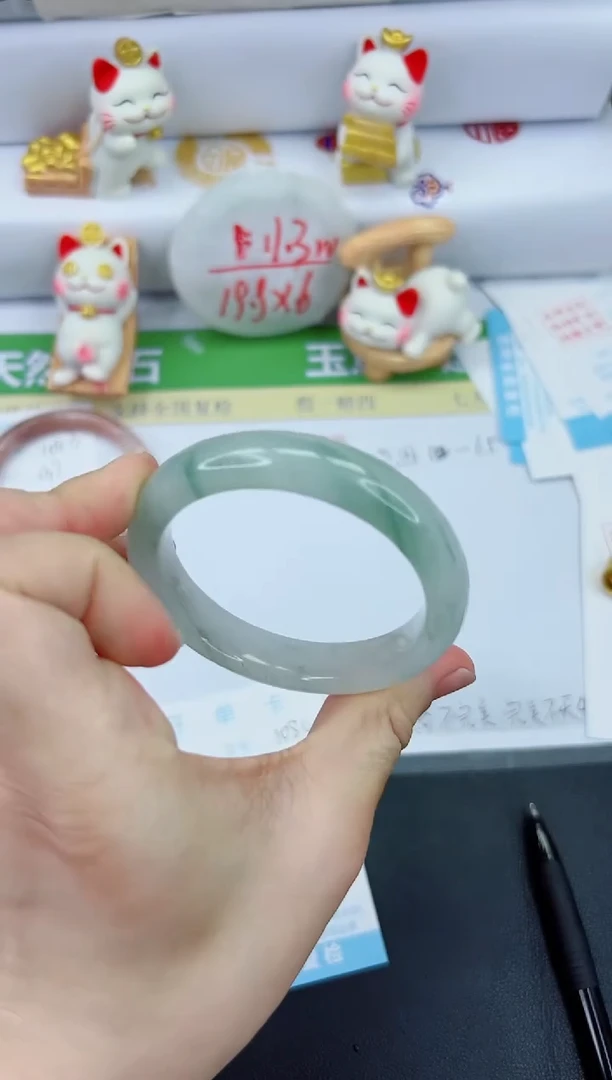 【闪购商品】石英质玉手镯未镶嵌1084-54.7