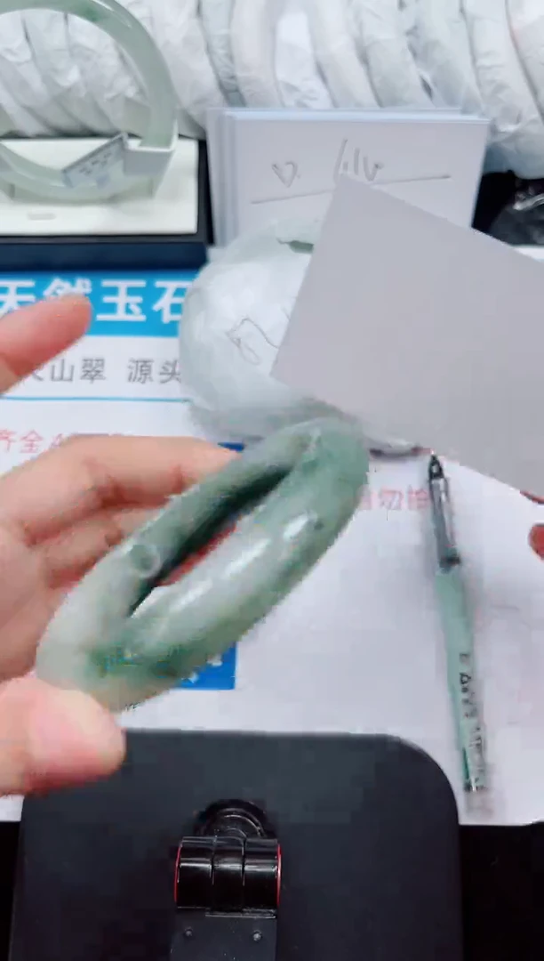 未镶嵌手镯石英质玉153-59/60