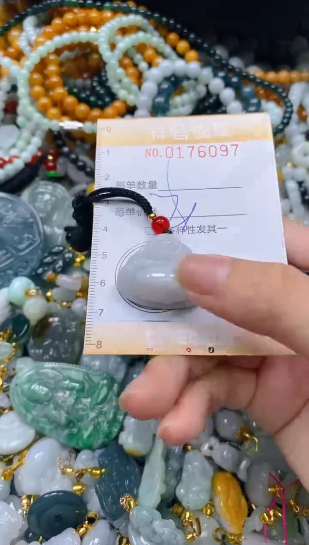 翡翠未镶嵌颈饰闪购0176097多样性发其一