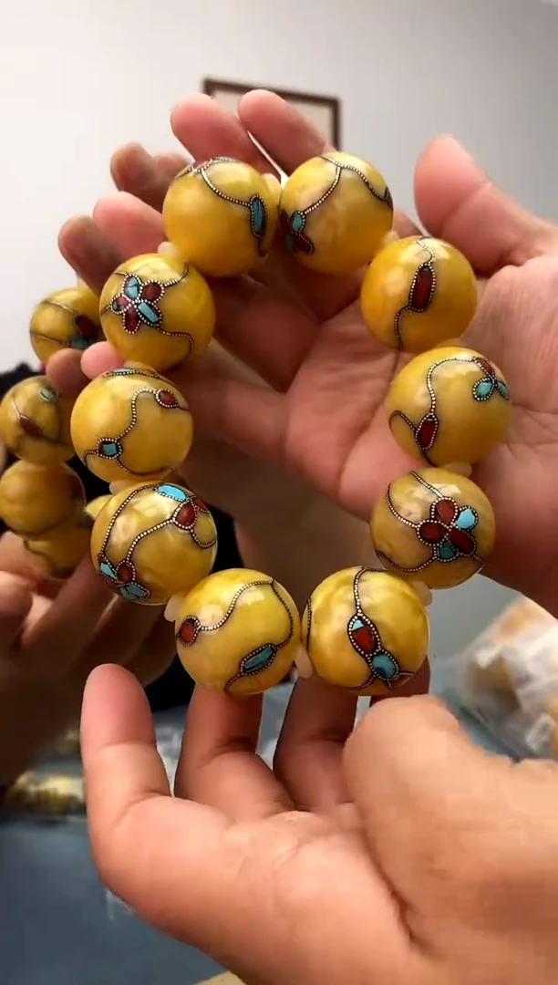 【闪购商品】蜜蜡珠宝奇石未镶嵌假一罚十，发一件永久包退