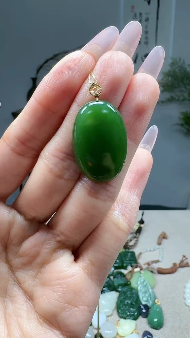 吊坠(不含链)18K金镶嵌和田玉1