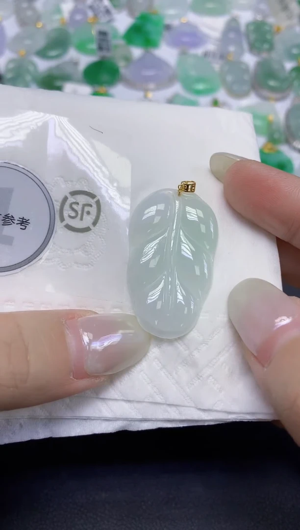 颈饰18K金镶嵌翡翠天然缅甸翡翠A货百元以上9元证书费自理