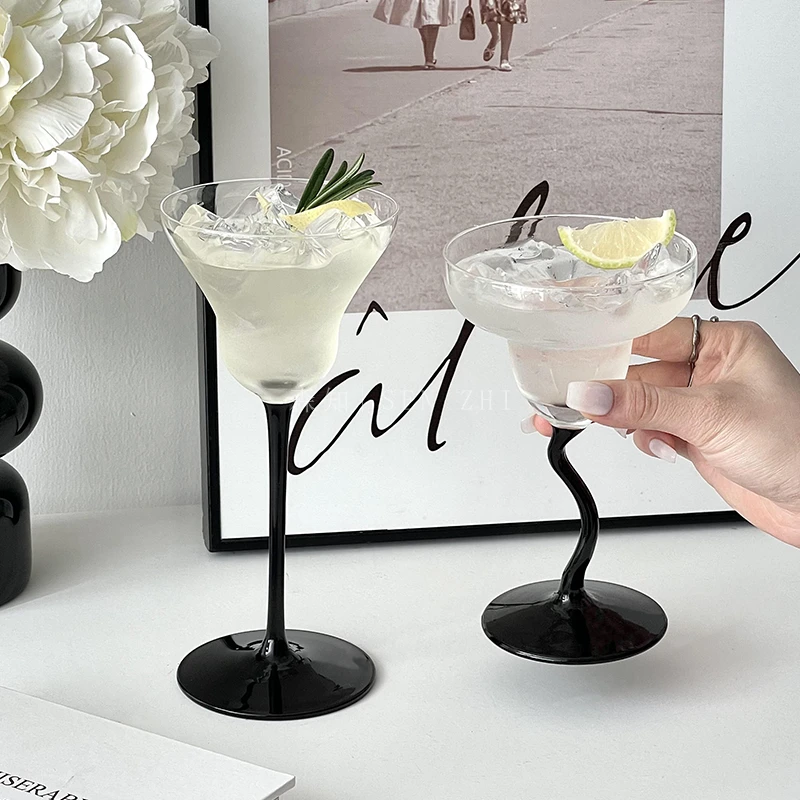 小众黑杆鸡尾酒杯创意个性弯脚玛格丽特杯香槟杯气泡酒杯高脚杯子