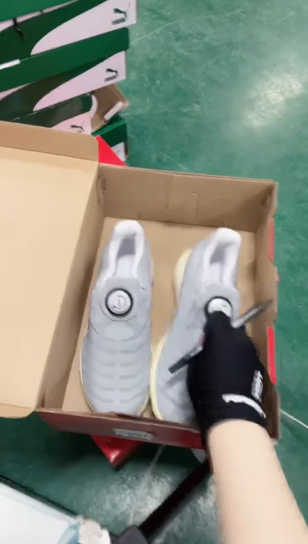 彪马时尚休闲运动鞋36M  U105