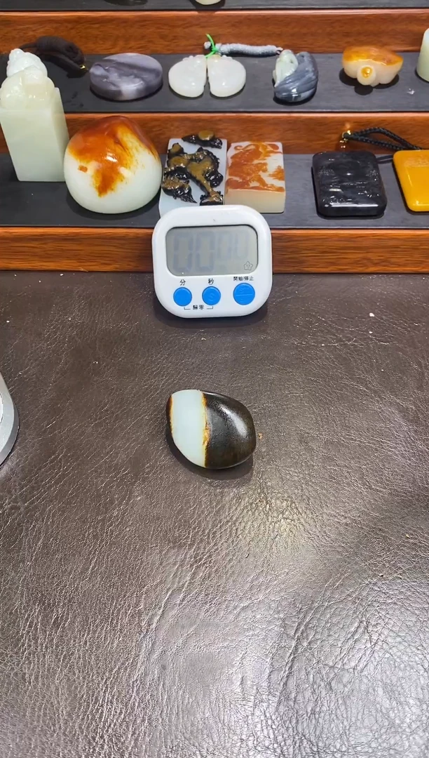 未镶嵌和田玉摆件艾****…和田玉