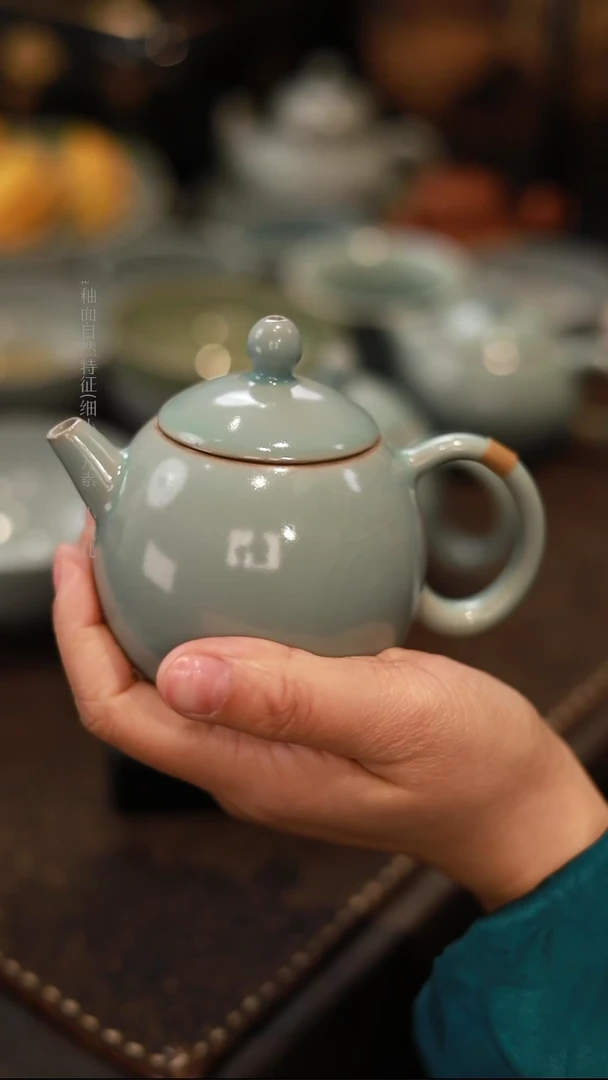 【闪购商品】杯0589微瑕张公巷天青仿古龙蛋壶