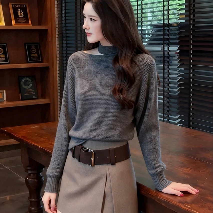 韩系简约轻熟风挂脖蝙蝠袖针织衫女2025秋冬气质高级感百搭毛衣