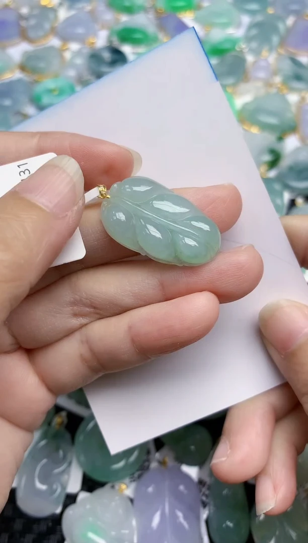 翡翠未镶嵌颈饰天然翡翠A货