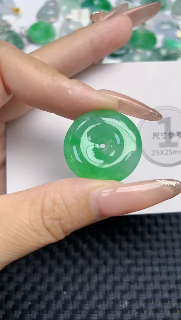 颈饰未镶嵌翡翠天然缅甸A货翡翠百元以上9元证书费自理