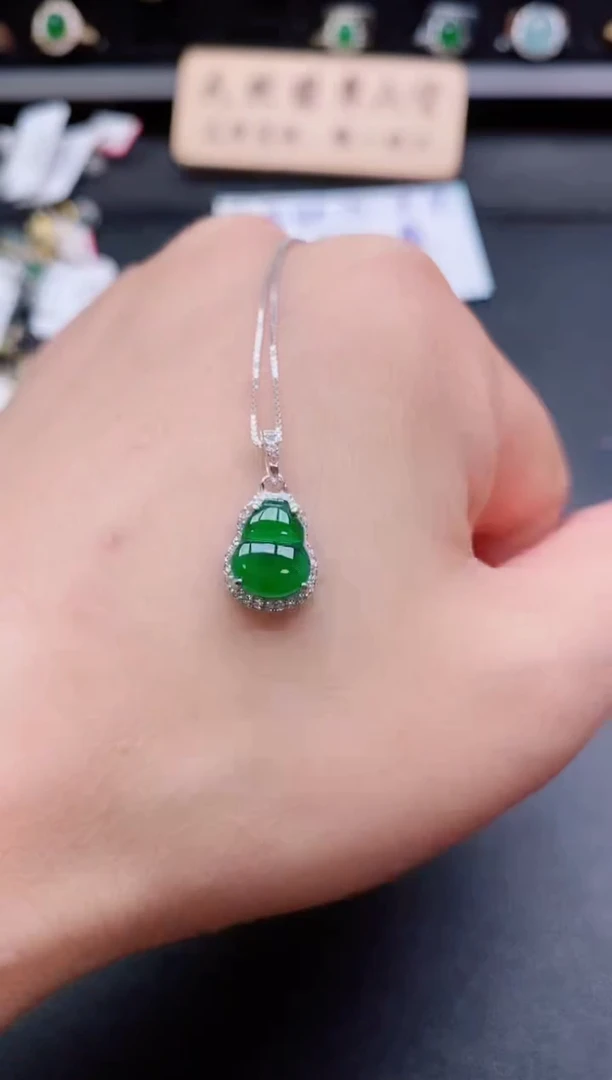套链银S925镶嵌翡翠1