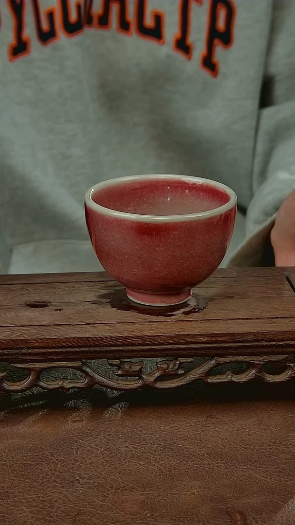 铜红釉大龙旦杯