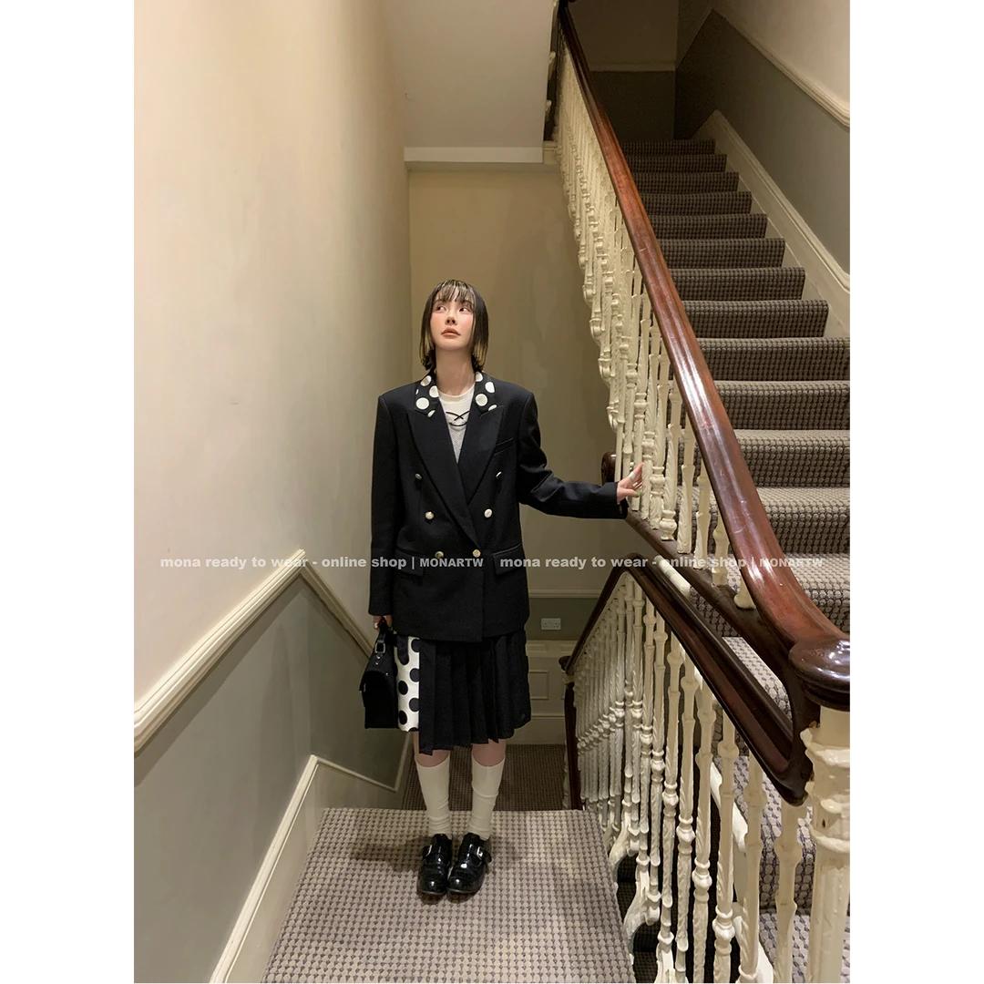 【Mona张绮贤】MONA 西装外套 中腰裙裤中裤女 O125A09834