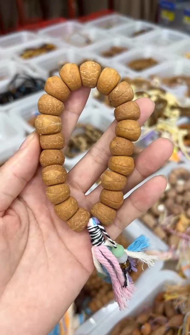 手串凤眼菩提卡15左右凤眼菩提厚切大肠 设计款手持