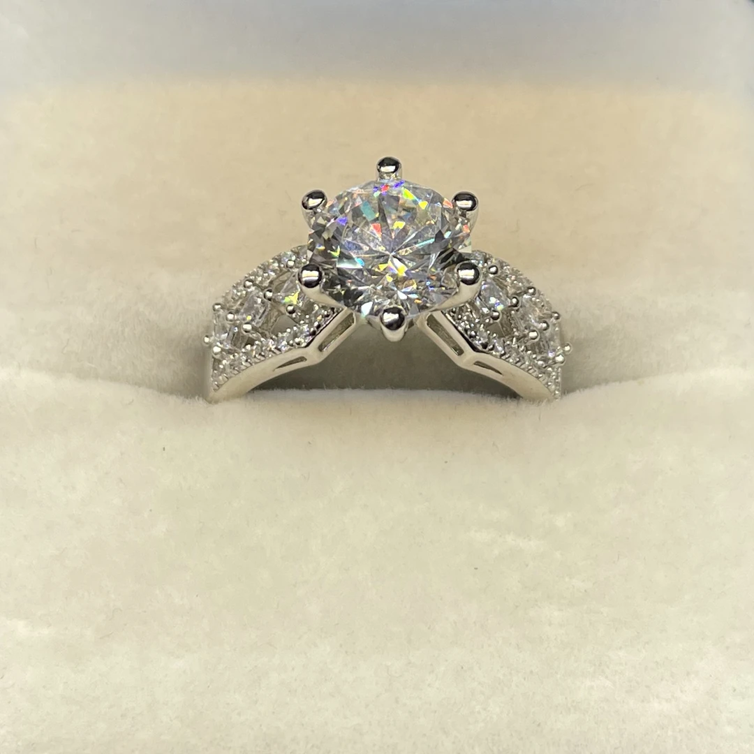 高奢钻饰 皇后戒指3.0CT