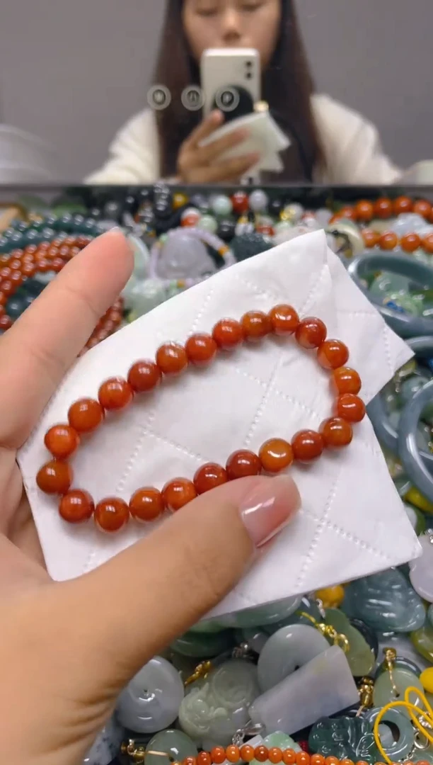 颈饰未镶嵌翡翠8MM/ T /翡翠A货，一件也是批发价
