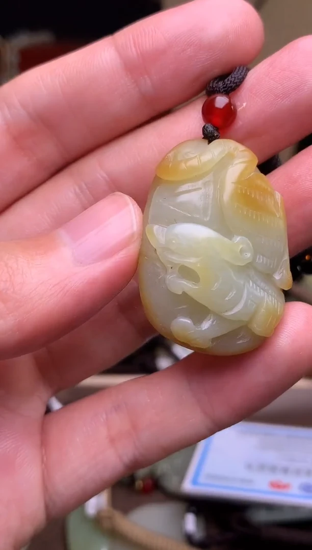 颈饰未镶嵌和田玉新疆料青海料清水和田玉吊坠
