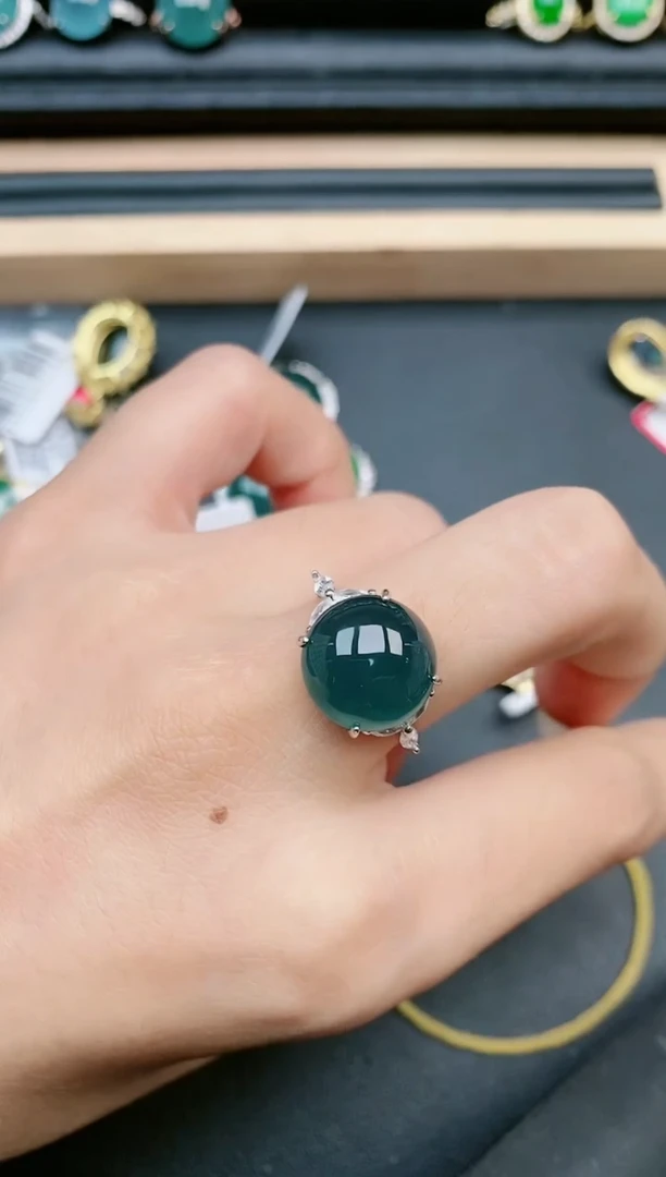 翡翠戒指银S925镶嵌1111