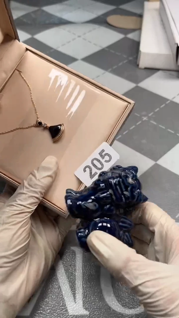 瓷片陶瓷如图所示周边